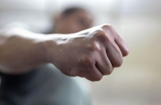 Само за 24 часа, в Септември и Ветрен, двама бащи сигнализирали за насилие, упражнено от синовете им