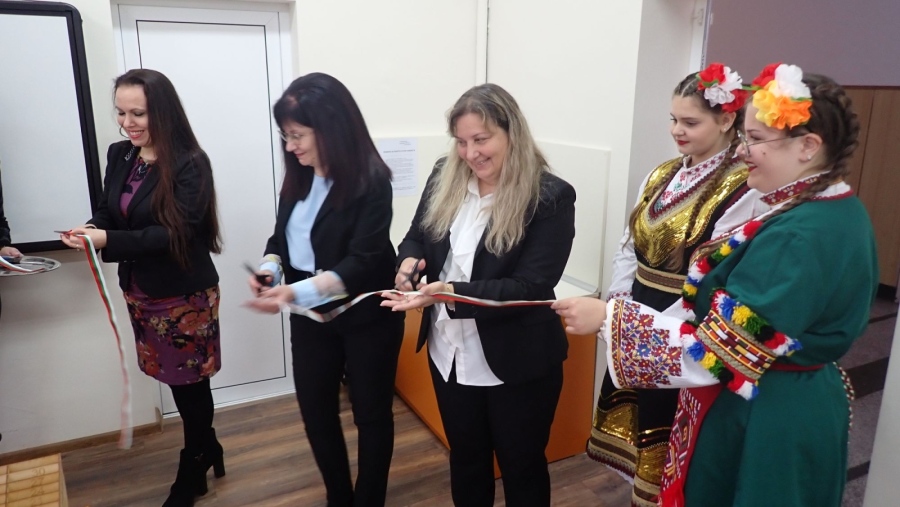 Официално откриха STEM център в СУ “Георги Брегов“ - Пазарджик