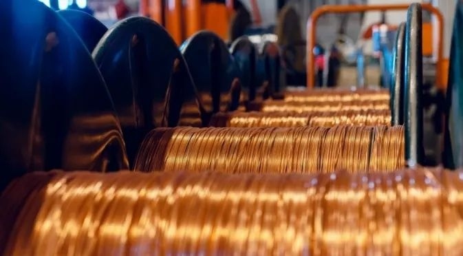 Минните компании реагира остро срещу вдигането на концесионните такси за добив на мед и злато