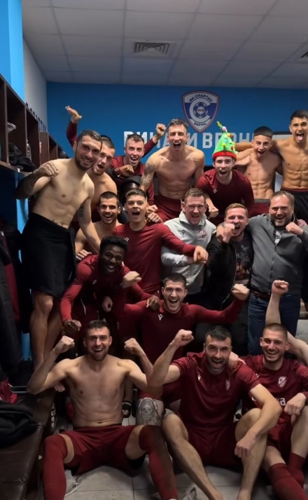 И Фратрия удари Хебър