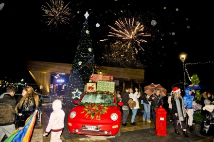 Предколедно: Снежанка на кокили, инфлуенсъри и 3D шоута