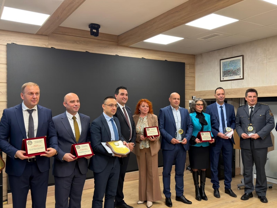 Награди за директора на РДПБЗН и кметовете на Брацигово, Белово и Сърница