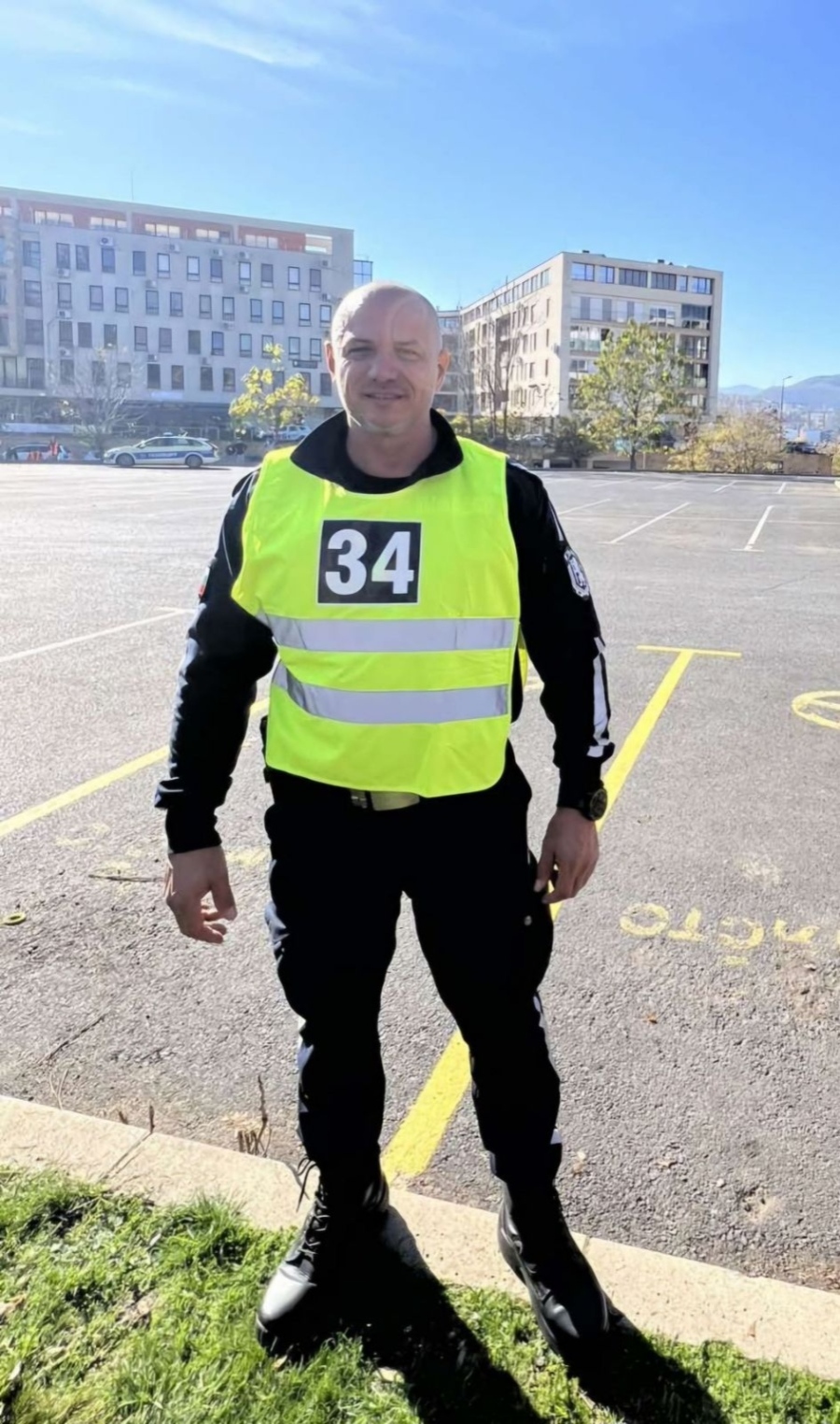 Мил коледен благодарствен адрес за служител на КАТ – помогнал на семейство за паркиране