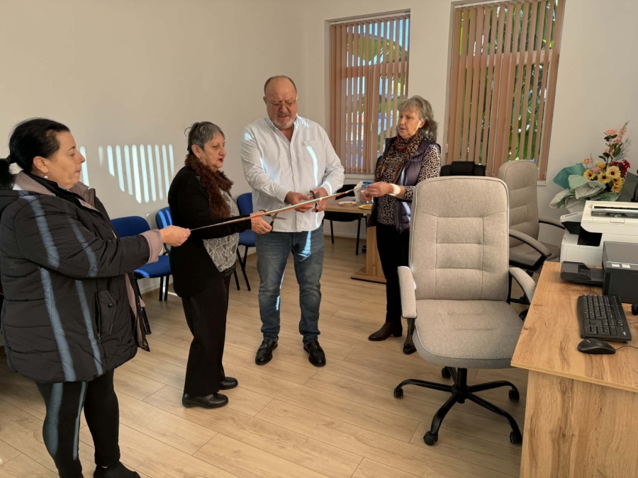 Отвориха врати Дигиталните клубове в Калугерово и Лесичово