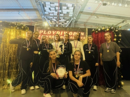 5 златни и 1 бронзов медал за школа „MDX“ при ОДК – Пазарджик от международния шампионат Plovdiv Open “Rainbow of Talents” 2025