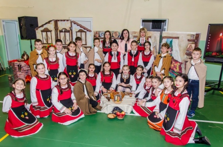 Урок “Вълшебната Коледа ни събра“ обедини малки и големи в Пазарджик