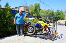 Мотоциклетното пътешествие на Владич /2/ Голямото чакане за Киргизстан и Таджикистан