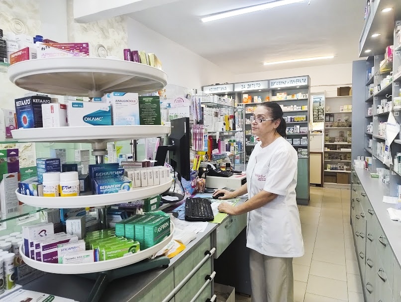 Фармацевти разясняваха за еврото в малки населени места