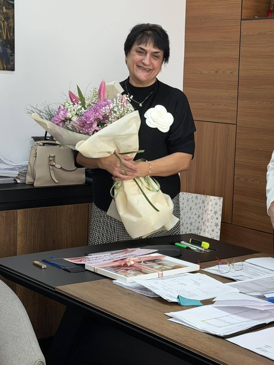 Общинска служителка в Септември се пенсионира след 44 години служба