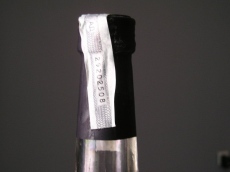 215 литра алкохол без бандерол иззеха от търговски обект и складовете към него в Мало Конаре