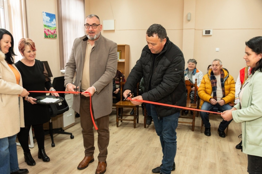 Дигиталният клуб в дорковското читалище вече работи