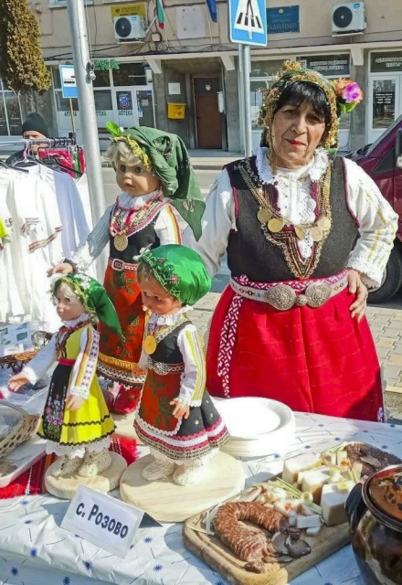 Днес в Радилово: Дегустация на саздърма и снимка с традиционна маска на фестивала “Среди Зима на мегдана“