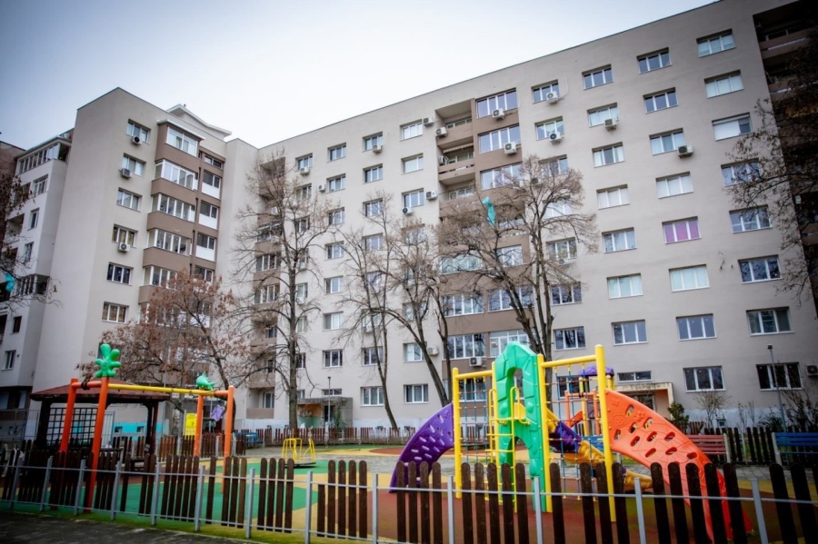 13 блока с 1130 апартамента се санират в момента в Пазарджик