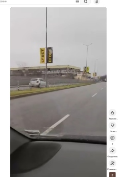 Шофьорка кара в насрещното по булеварда край пазарджишкия затвор /ВИДЕО/