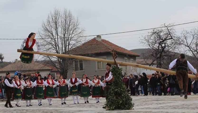 На 21 март в Попинци ще се  проведе  XVII Фолклорен фестивал на маскарадни и кукерски игри – \