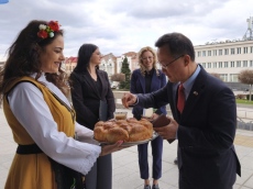 Посланикът на Република Корея гостува на Панагюрище