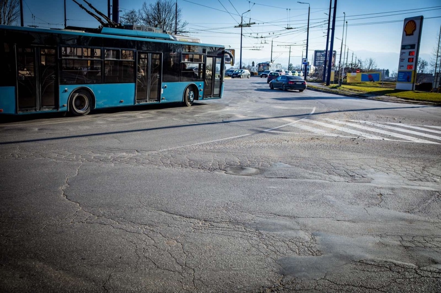 В Пазарджик: Започва преасфалтирането на двете кръгови движения при моста на Марица, Общината благодари на Андрей Гюров и МРРБ