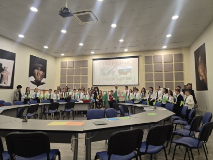 Интердисциплинарен урок за 150 години от Априлското въстание, обедини ученици и учители от Пазарджик