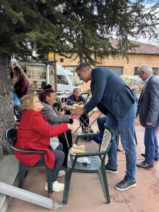Кметът на Пазарджик Петър Куленски гостува в село Росен на Лазаровден, посети и пазарджишката детска градина \