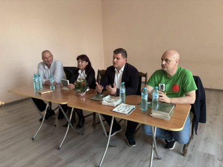 Водопроводът и връзката с АМ “Тракия“ сред темите на среща на “Възраждане“ в Мало Конаре