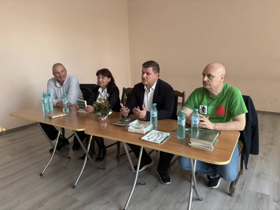 Водопроводът и връзката с АМ “Тракия“ сред темите на среща на “Възраждане“ в Мало Конаре