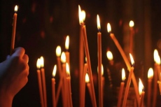 По Великден: Внимавайте къде оставяте свещите, може да причинят пожари!