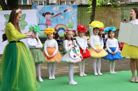 Директори и учители на детски градини от областите Пазарджик и Стара Загора на работна среща в ДГ “Здравец“