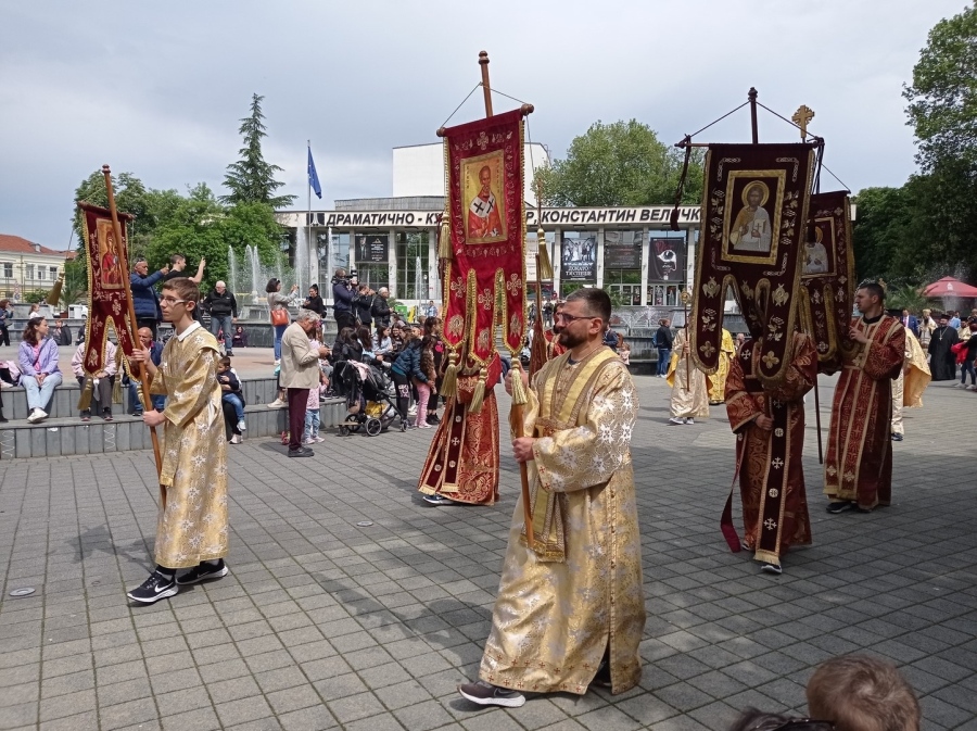 Възможни затруднения в движението заради празничното литийно шествие утре