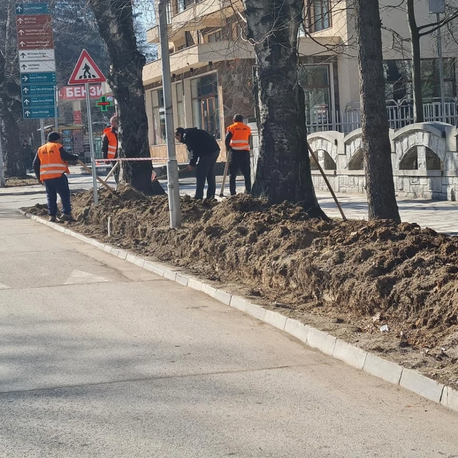 Ремонтни дейности по централен булевард във Велинград заради подмяна на водопровода
