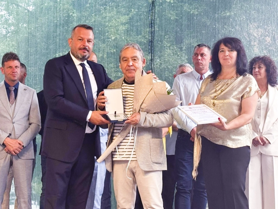 Ето биографиите на двамата лекари, които станаха почетни граждани на Ракитово