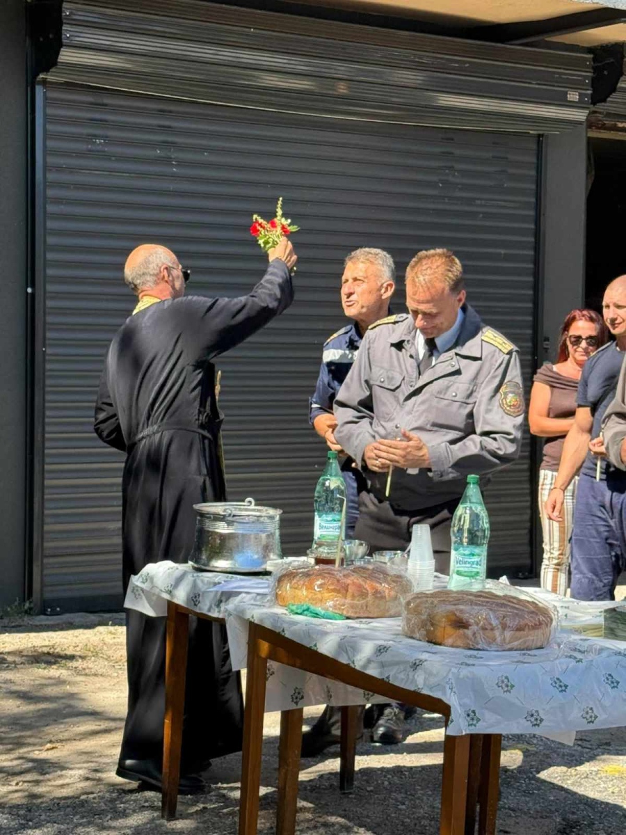 Водосвет за здраве на Професионалния празник на пожарникарите бе отслужен в Ракитово