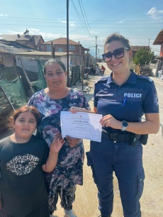 В два поредни дни две жени намериха и върнаха пари и документи