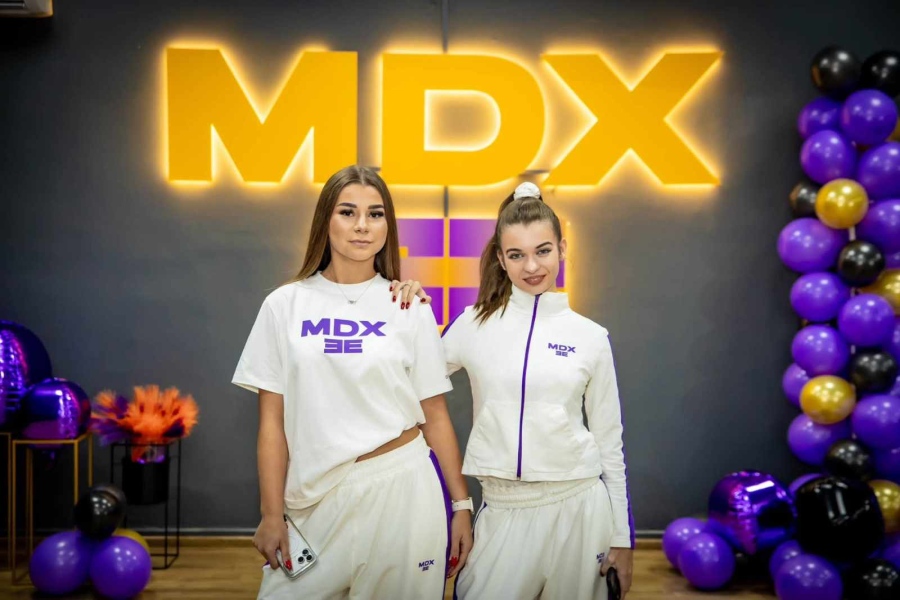 Танцьорките от MDX вече са в нов дом